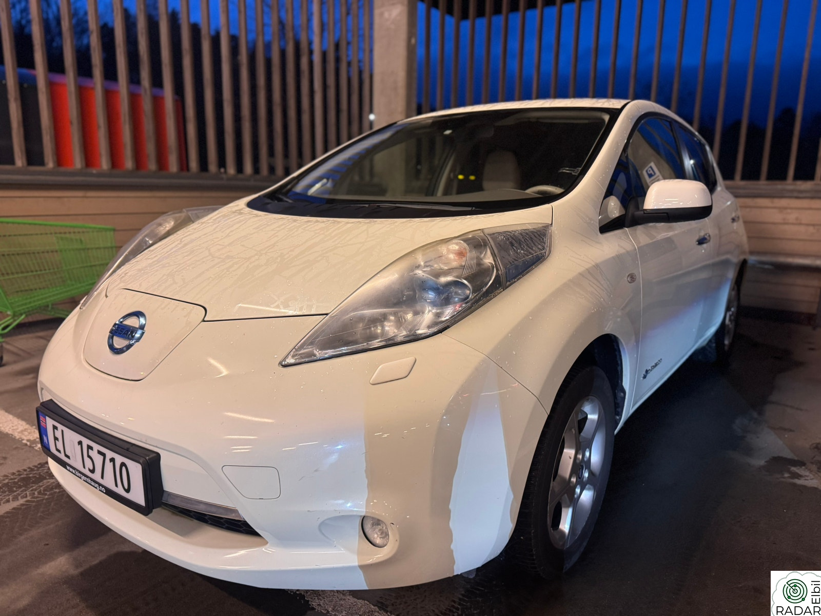 NISSAN LEAF