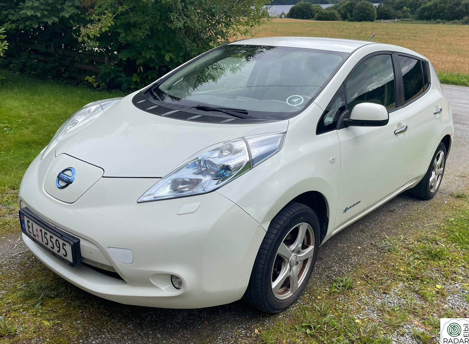 NISSAN LEAF