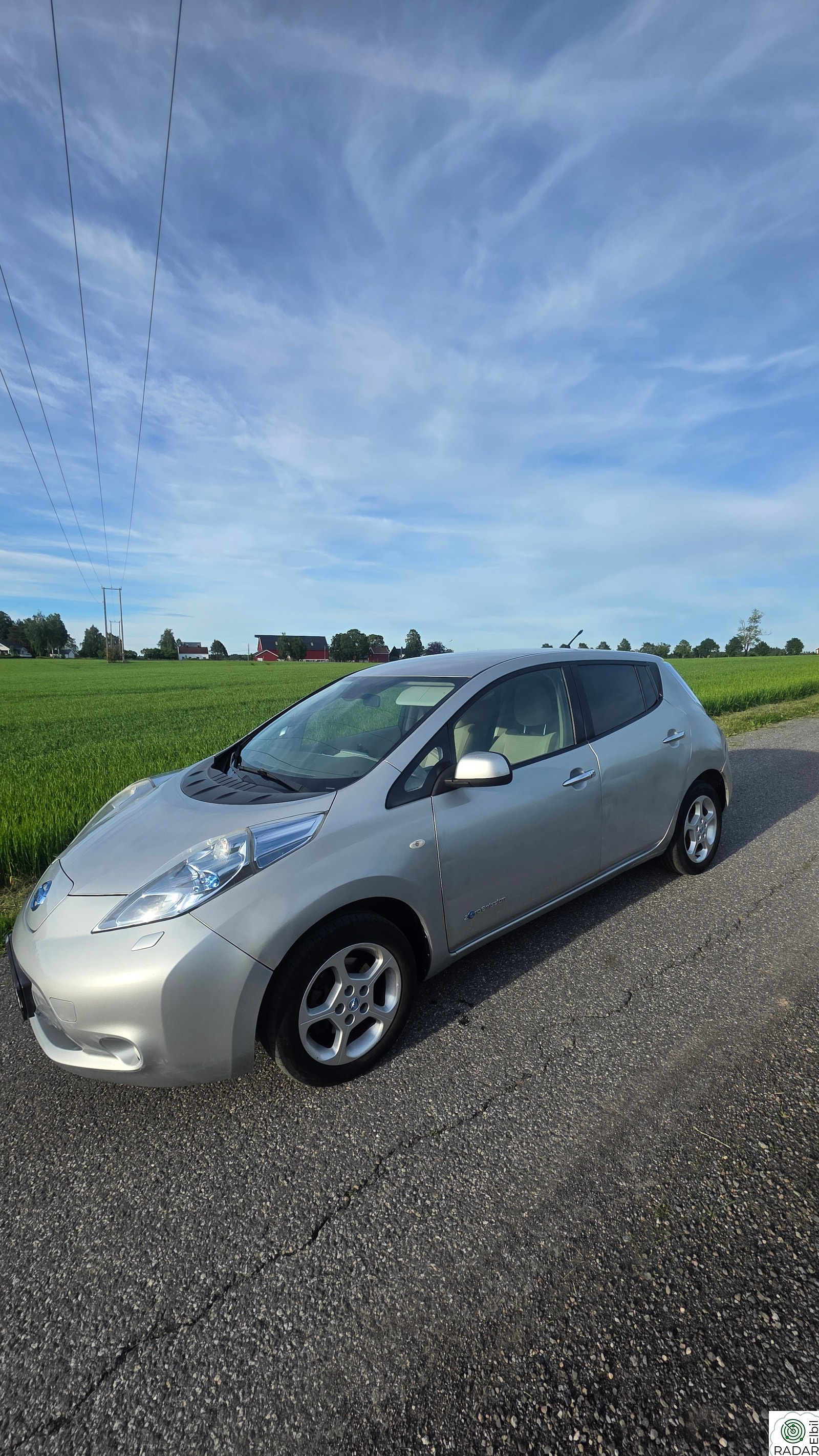NISSAN LEAF