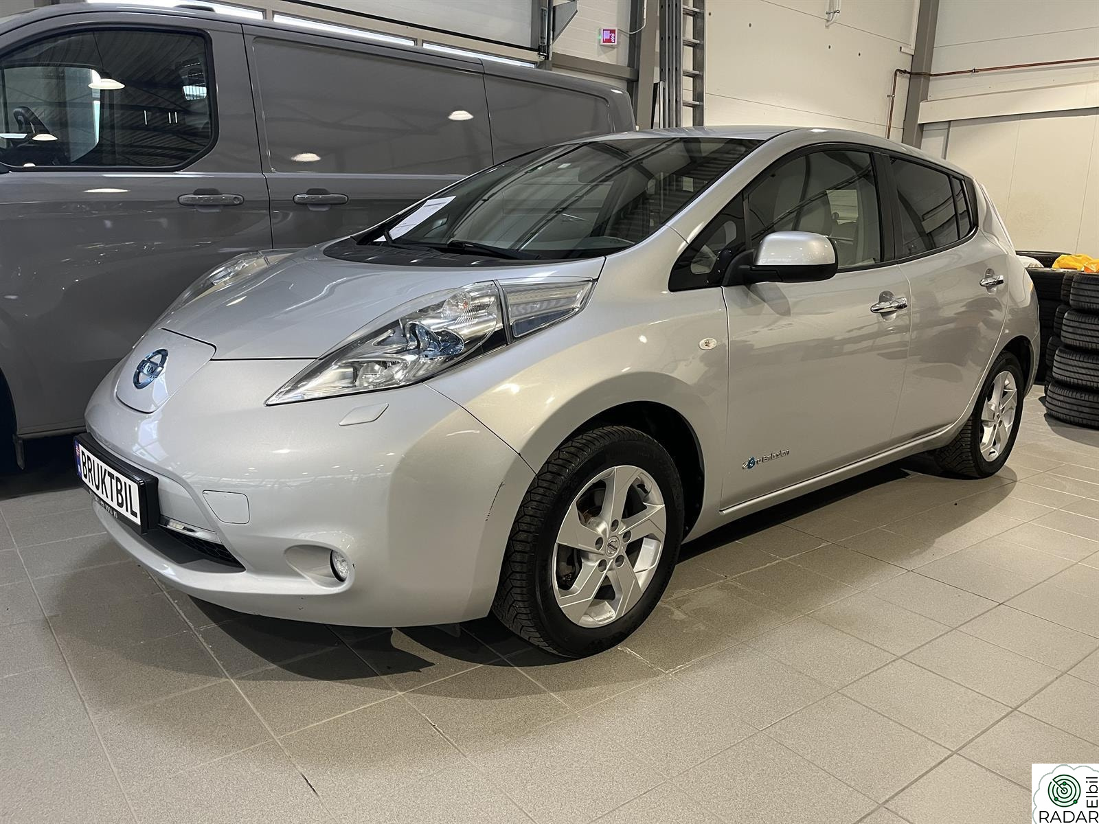 NISSAN LEAF ZE0 24 kwh