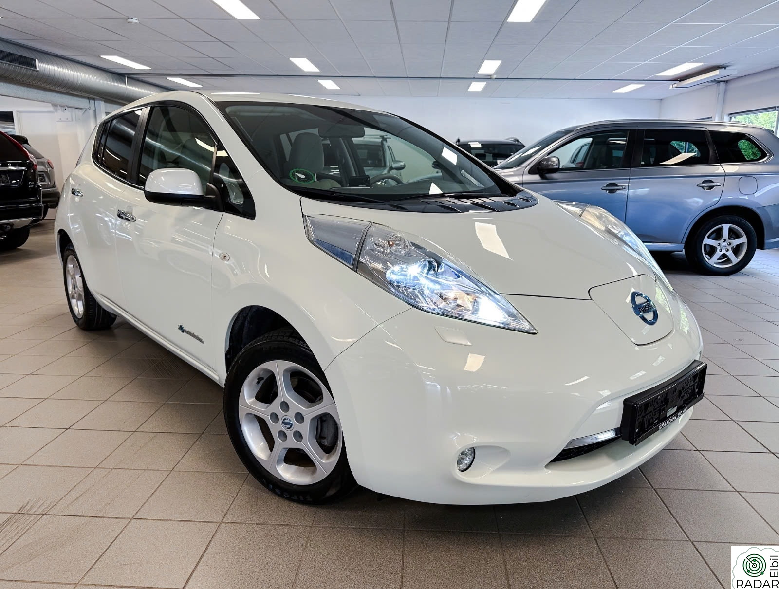 NISSAN LEAF 10/12streker,sjeldenmulighet,lavkm,penkosmetisk