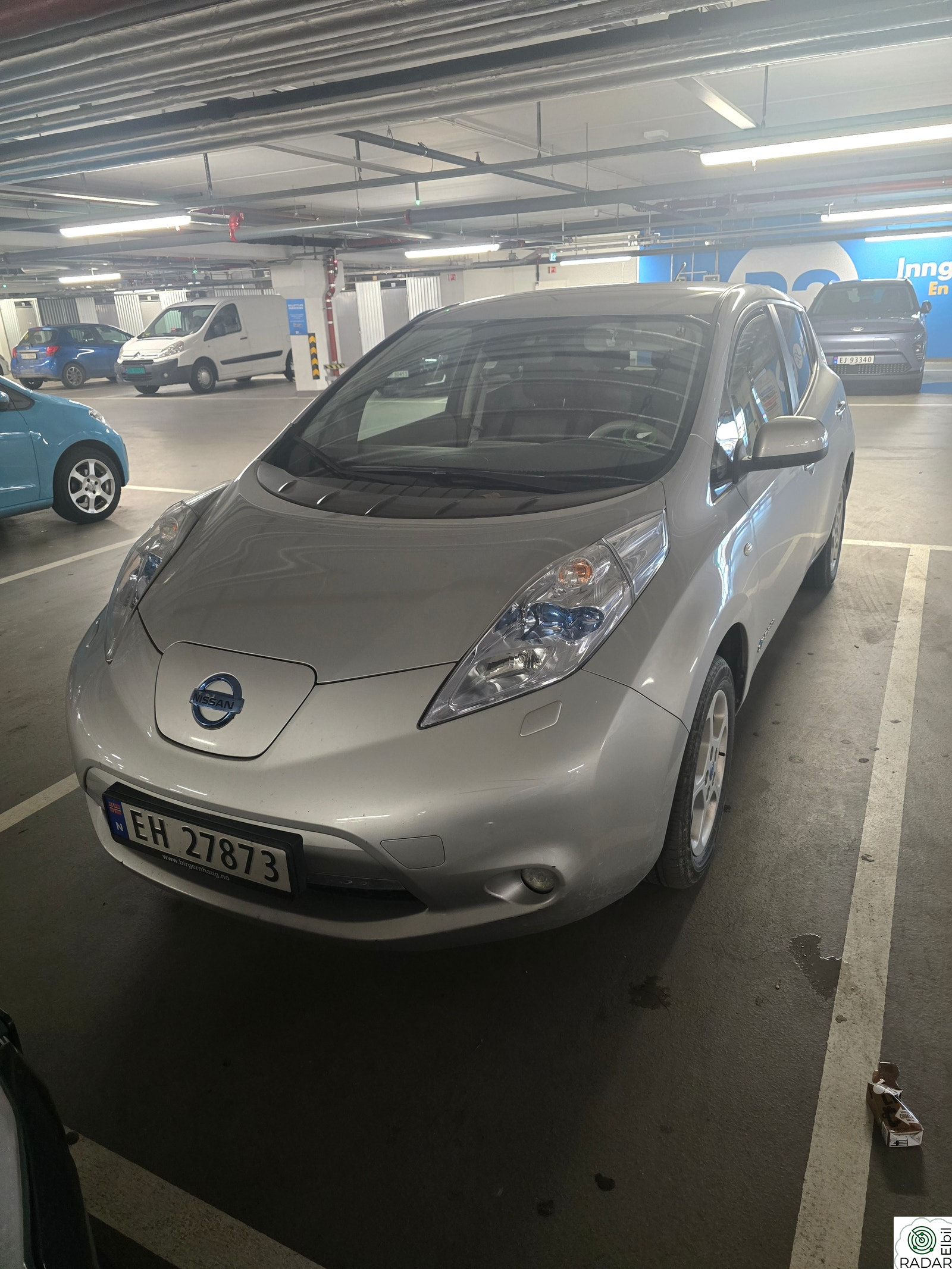 NISSAN LEAF