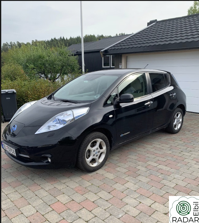 NISSAN LEAF
