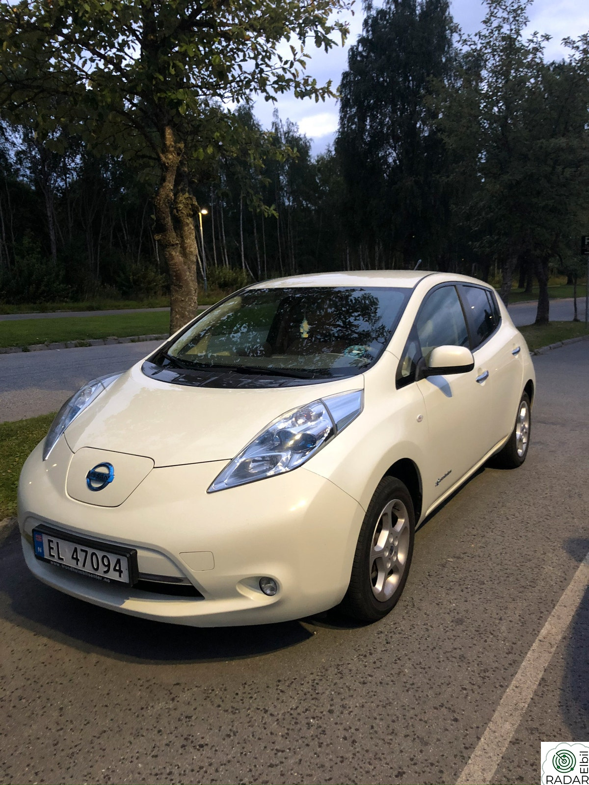 NISSAN LEAF
