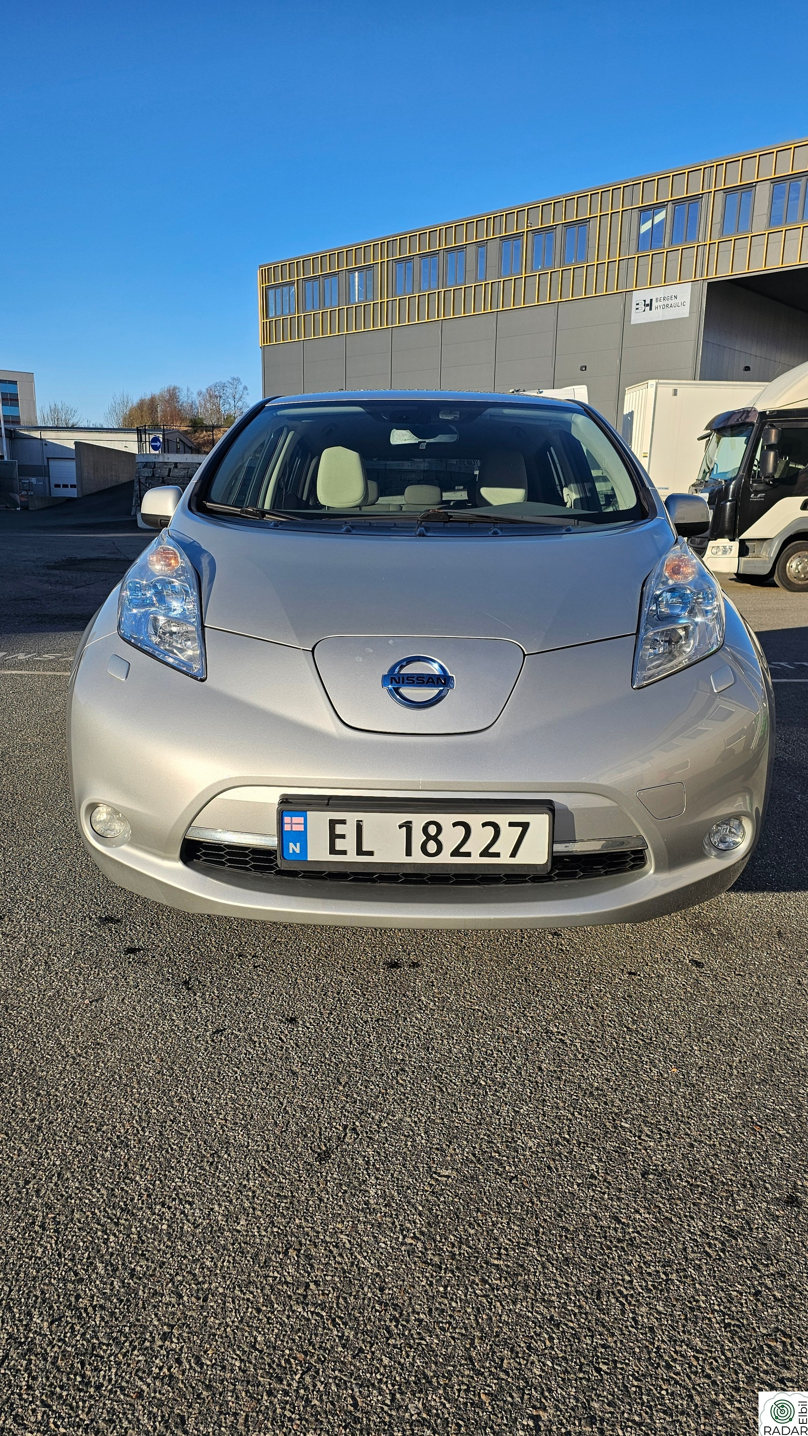 NISSAN LEAF