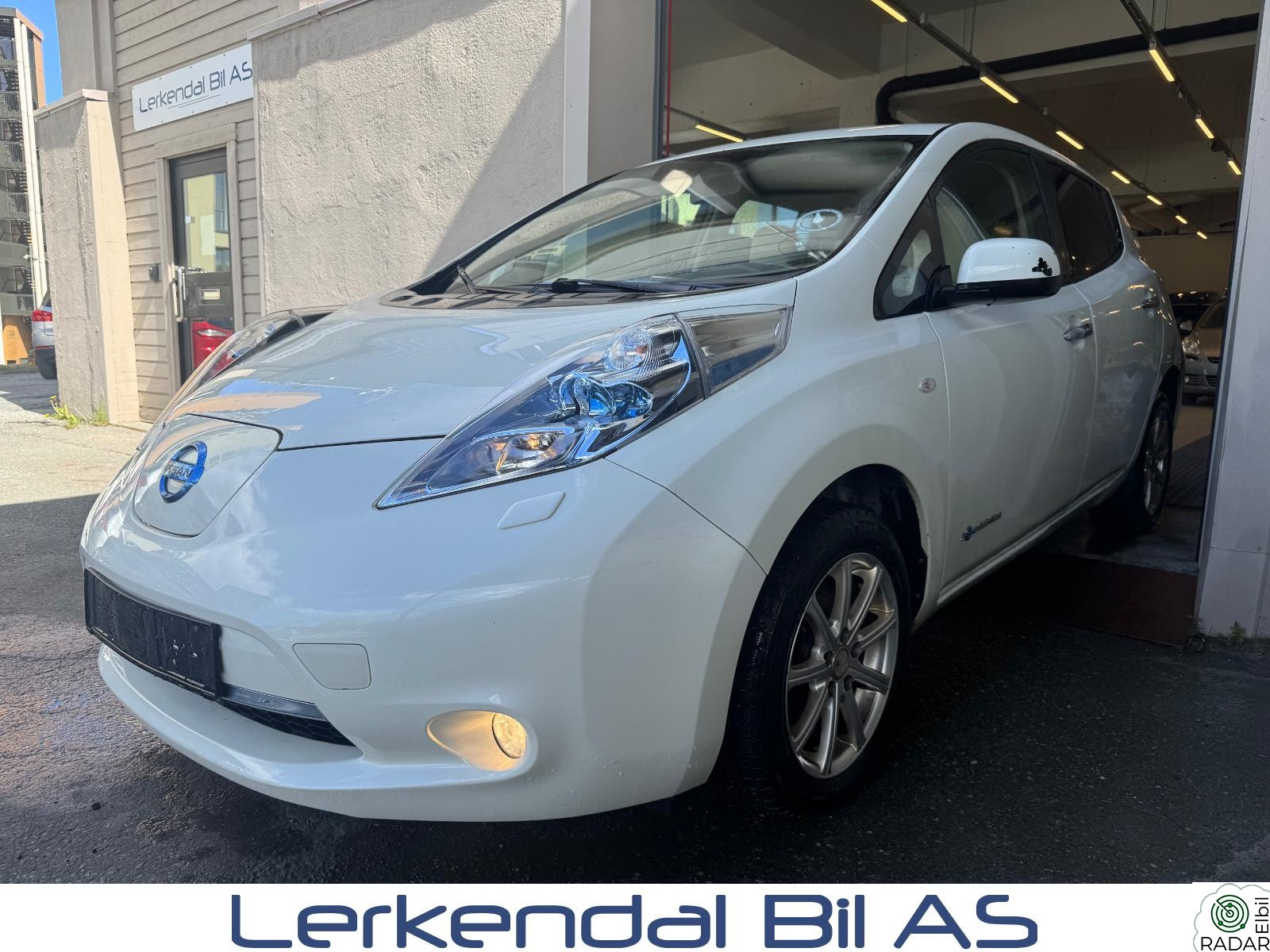 NISSAN LEAF 24KWh, 1 EIER, 10/12 STREKER, EU OK TIL JANUAR 2028,