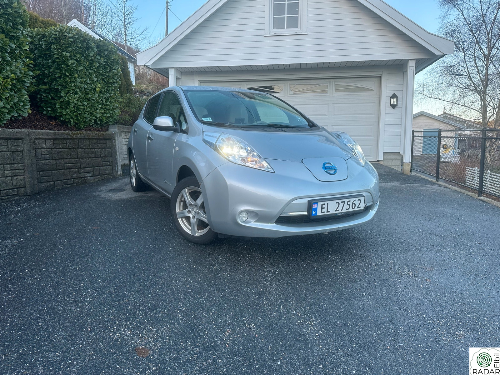 NISSAN LEAF
