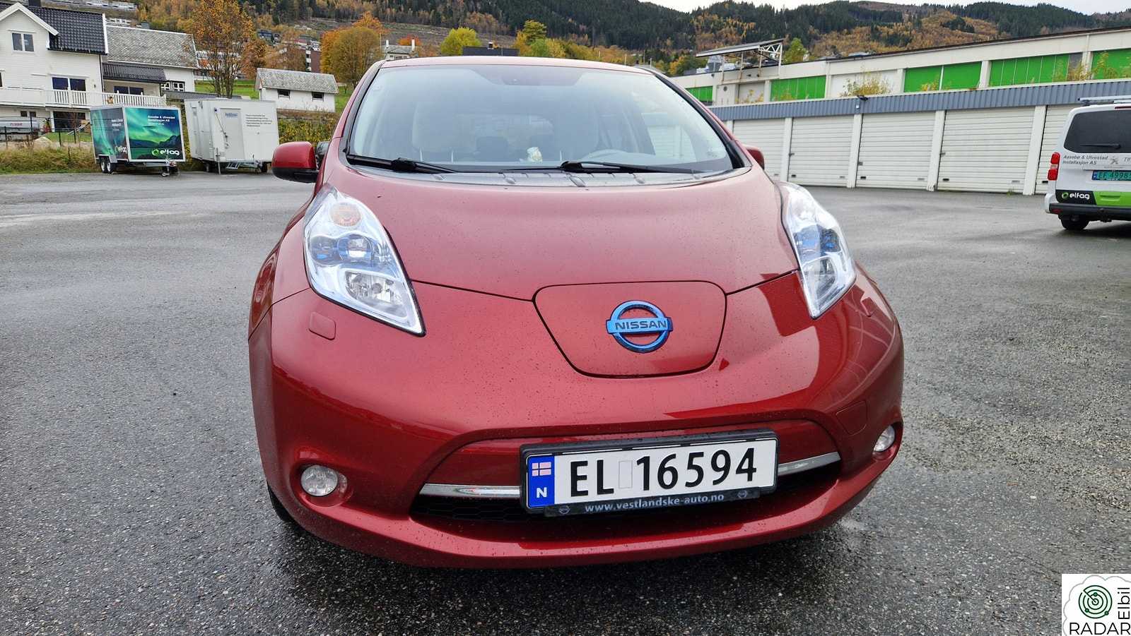 NISSAN LEAF