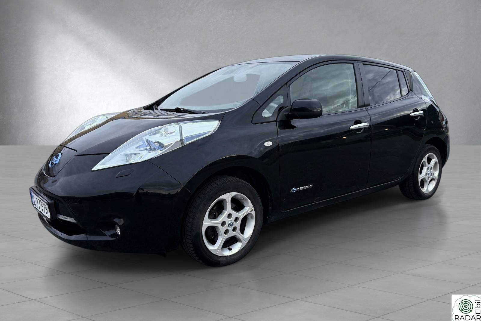 NISSAN LEAF 120km | 9/12 | Eu 04.28 | R.Kamera | Nav |