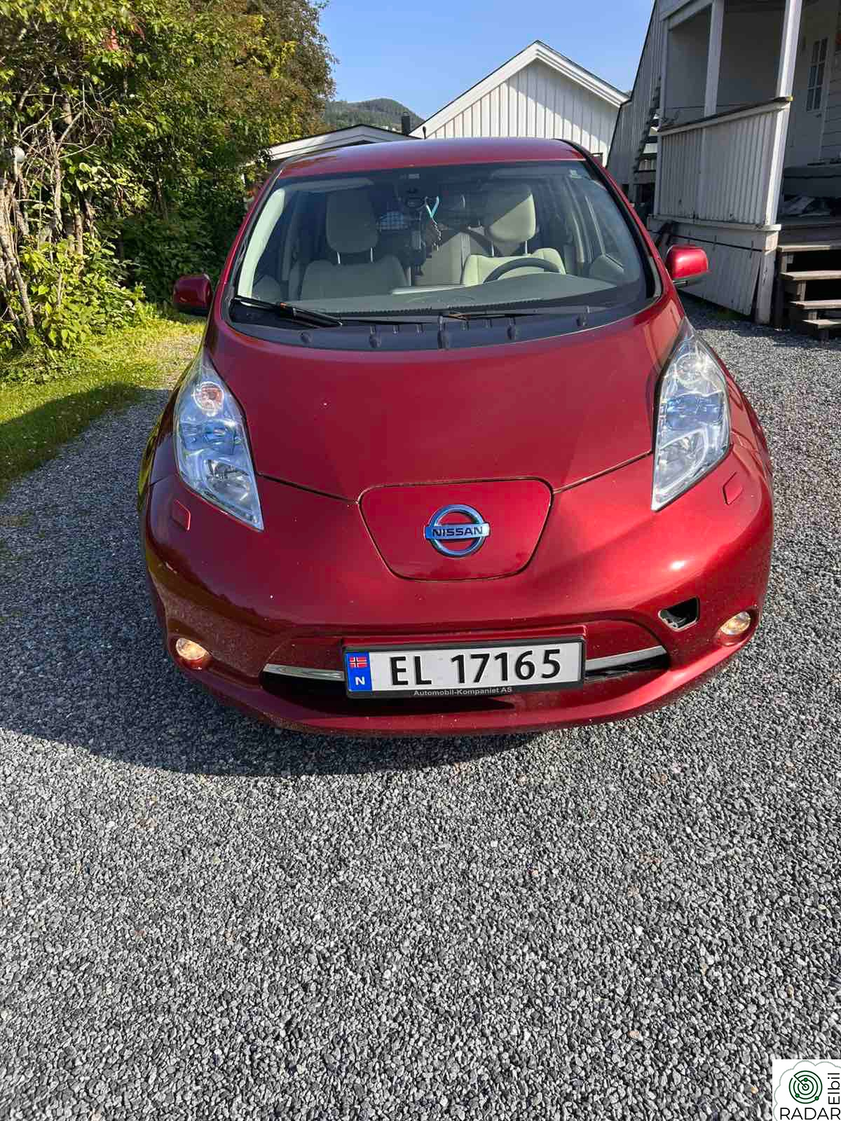 NISSAN LEAF
