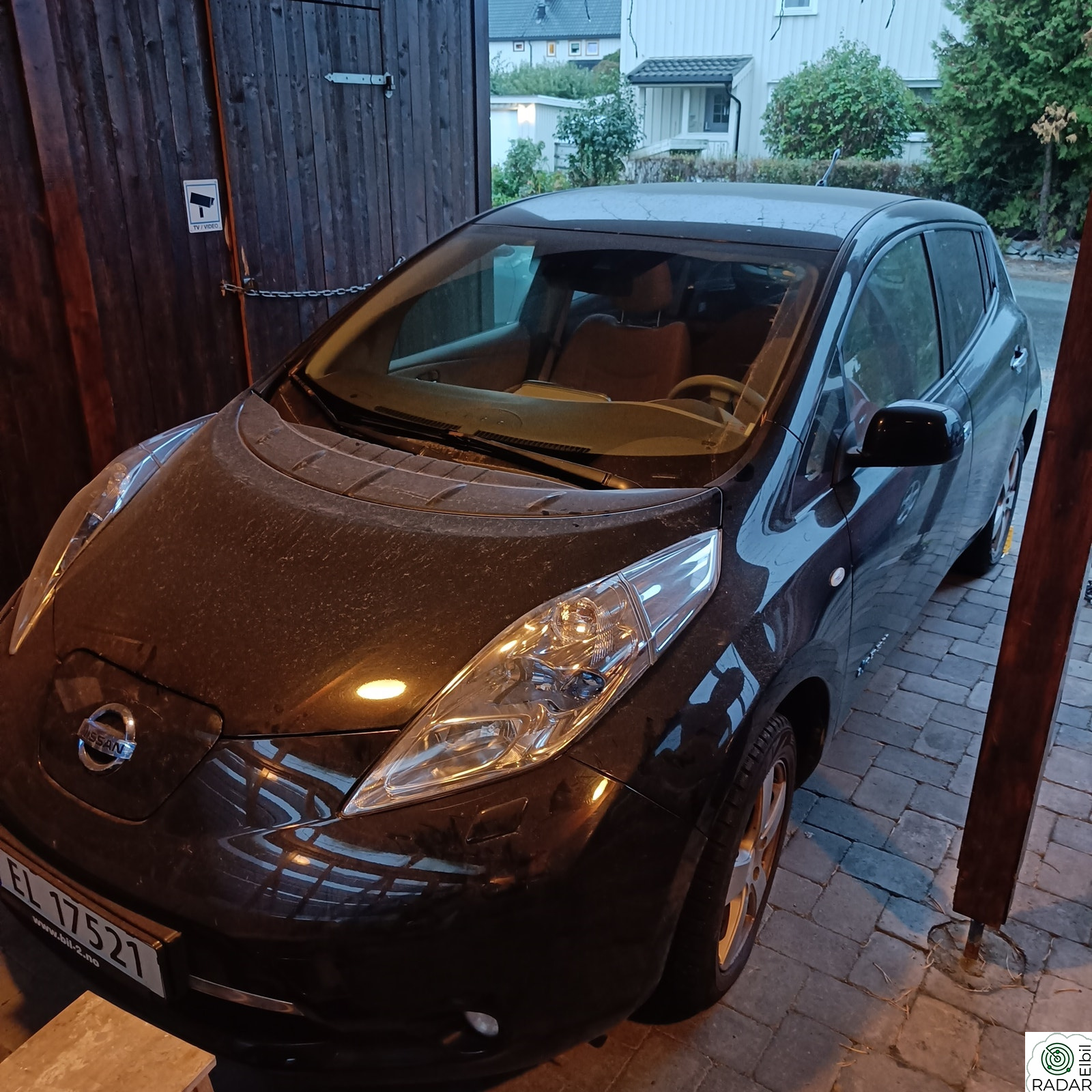 NISSAN LEAF