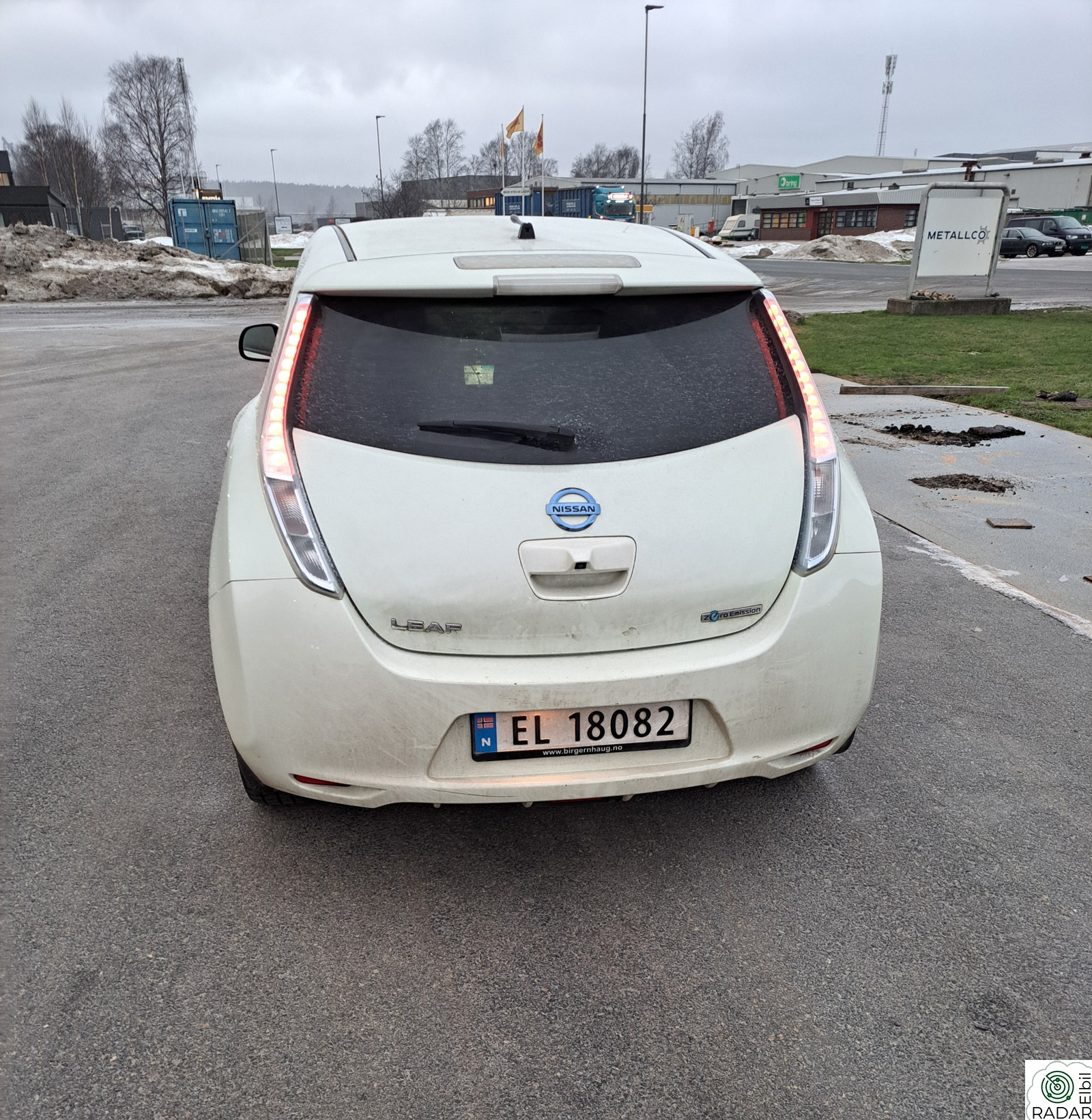NISSAN LEAF