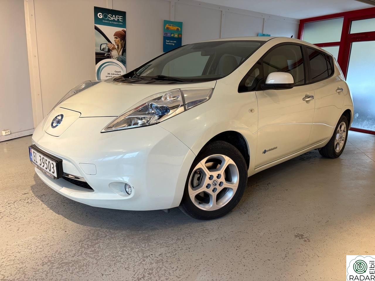 NISSAN LEAF EU 03.2026 // LAV KM // 1 EIER // R.KAM // SE PRIS ++!!