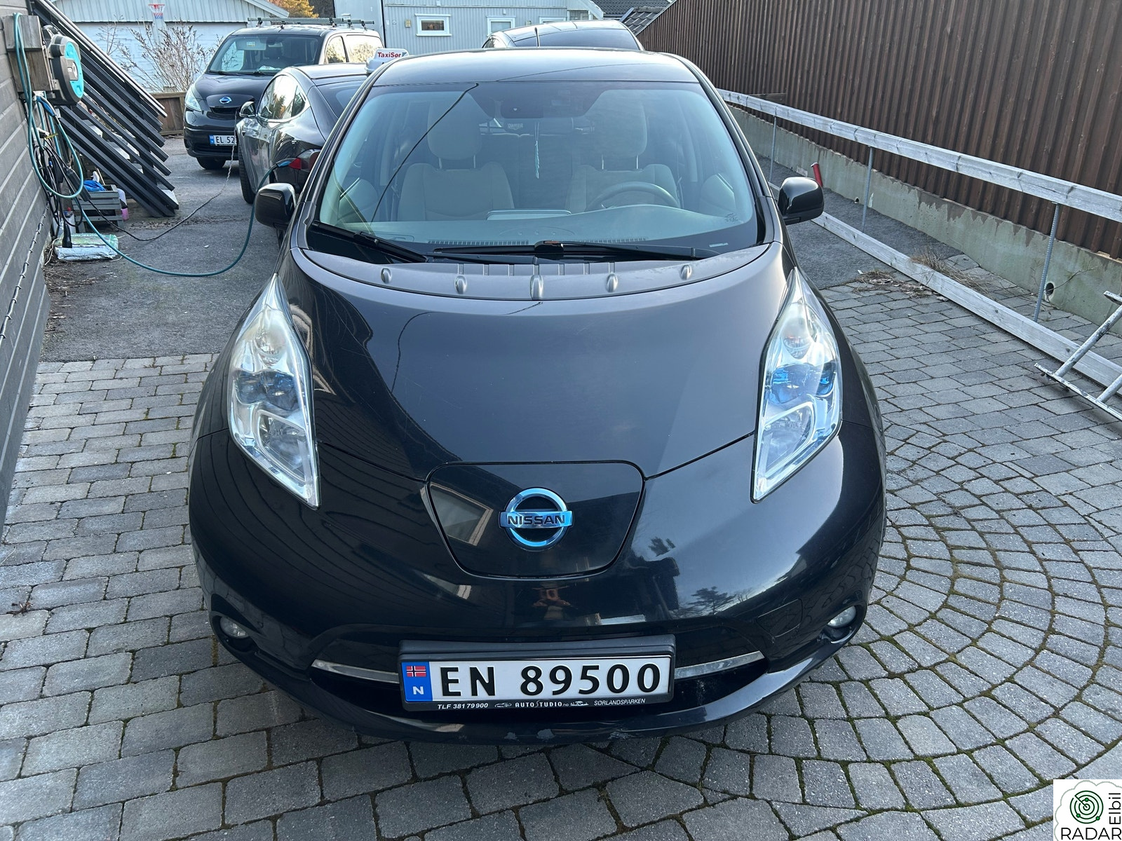 NISSAN LEAF