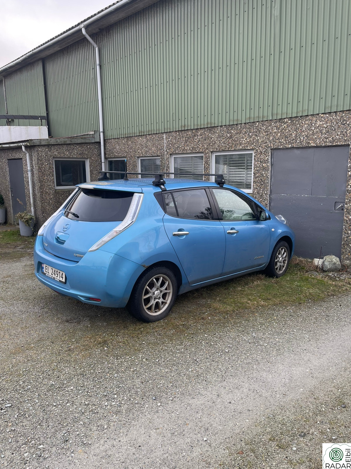 NISSAN LEAF