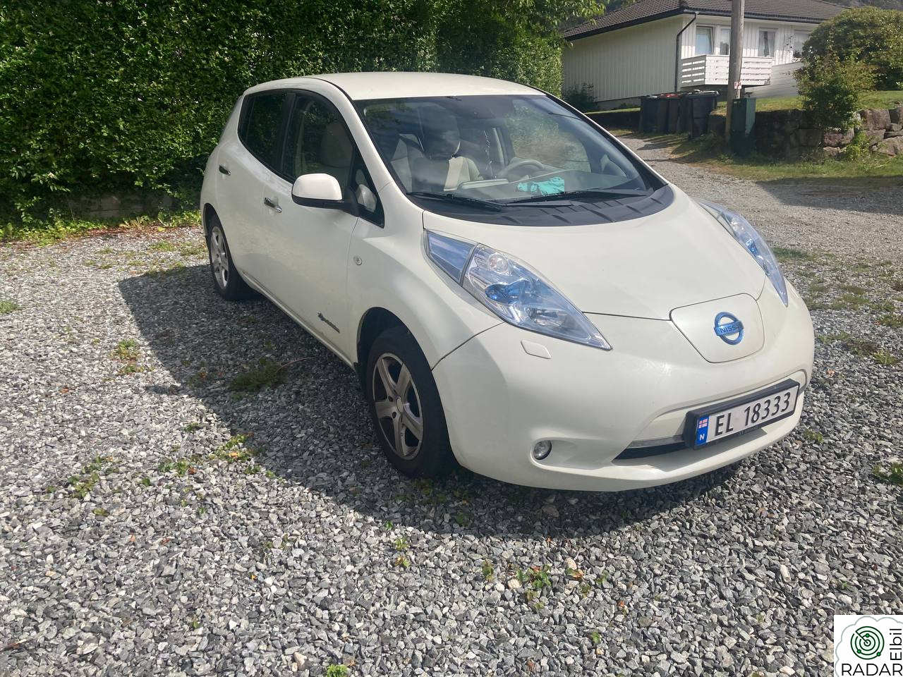 NISSAN LEAF