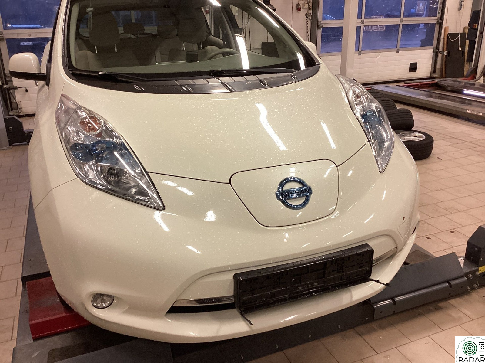 NISSAN LEAF