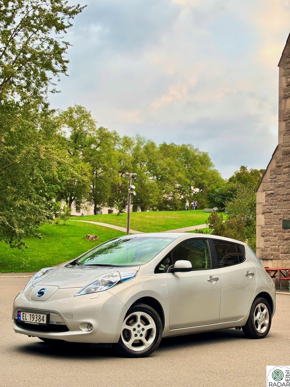 NISSAN LEAF Nissan Leaf