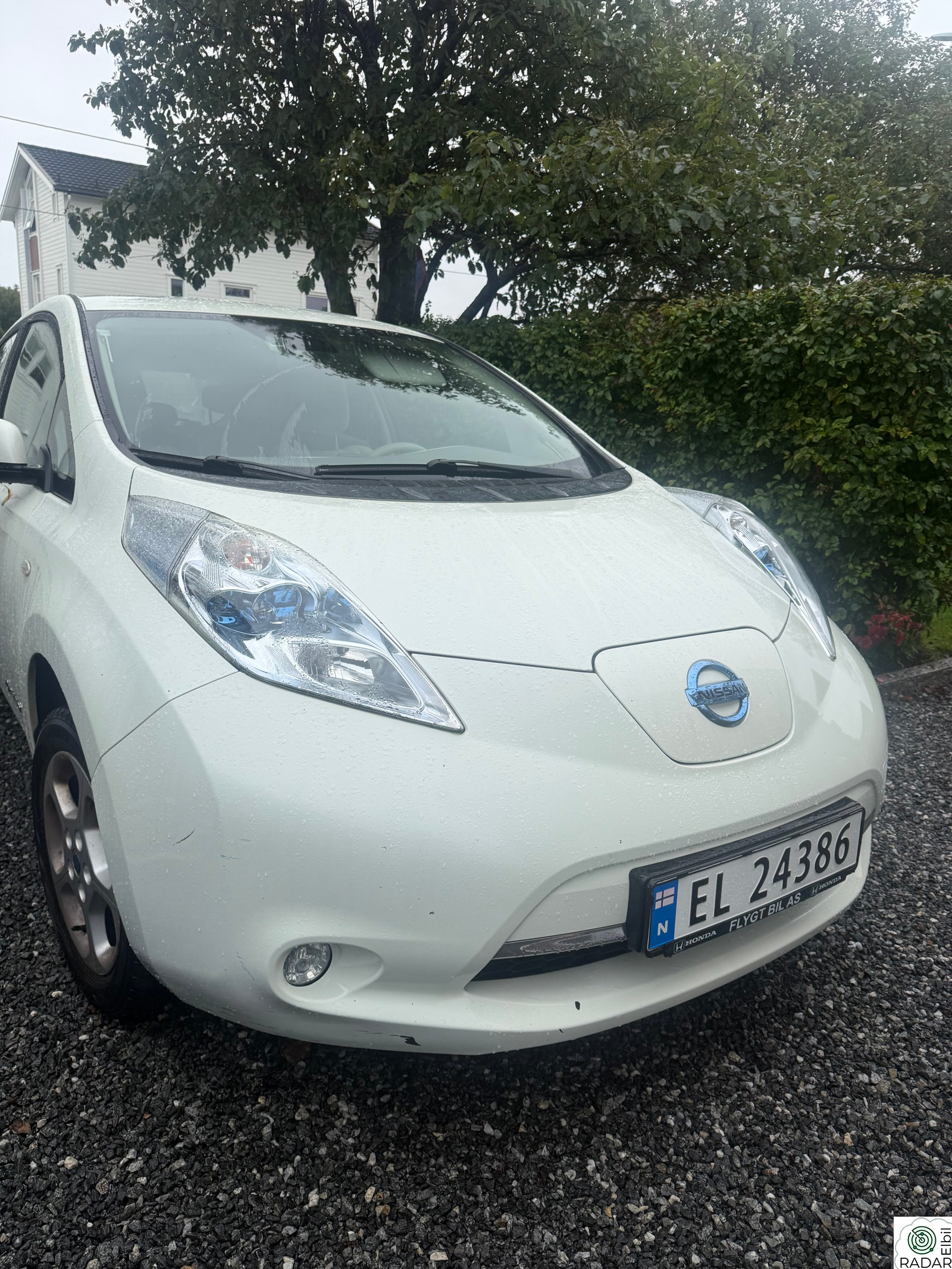 NISSAN LEAF