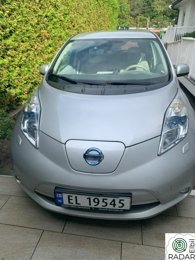 NISSAN LEAF