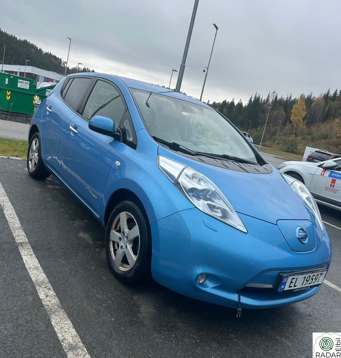 NISSAN LEAF
