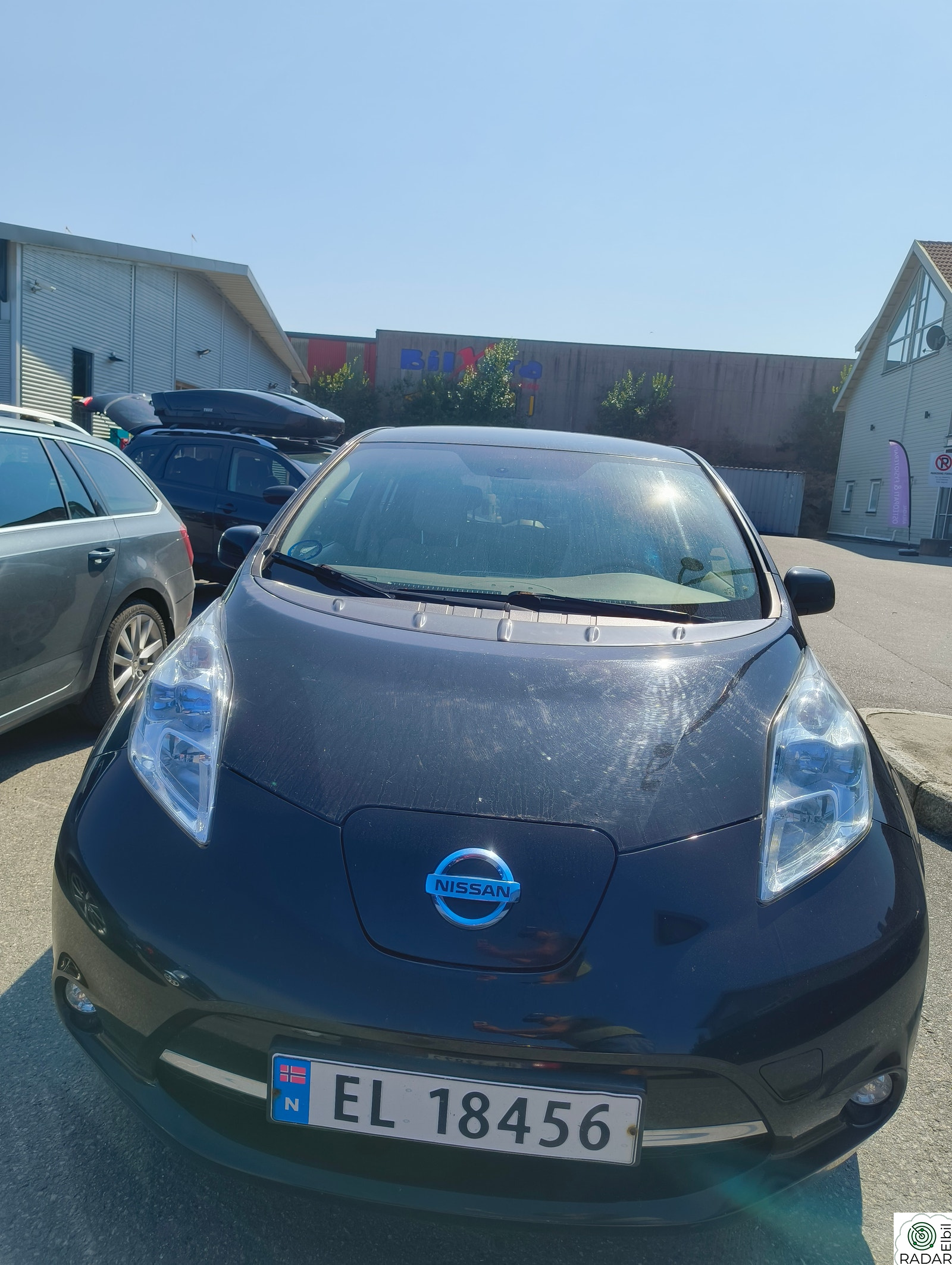 NISSAN LEAF