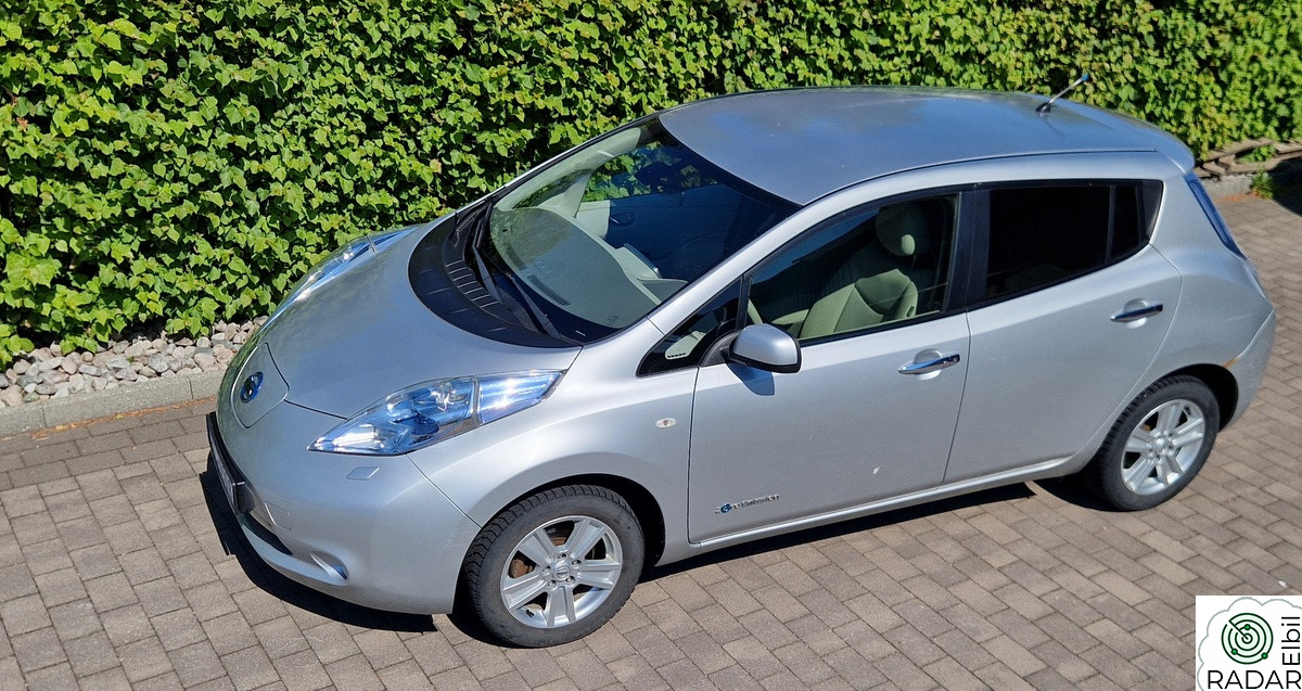 NISSAN LEAF