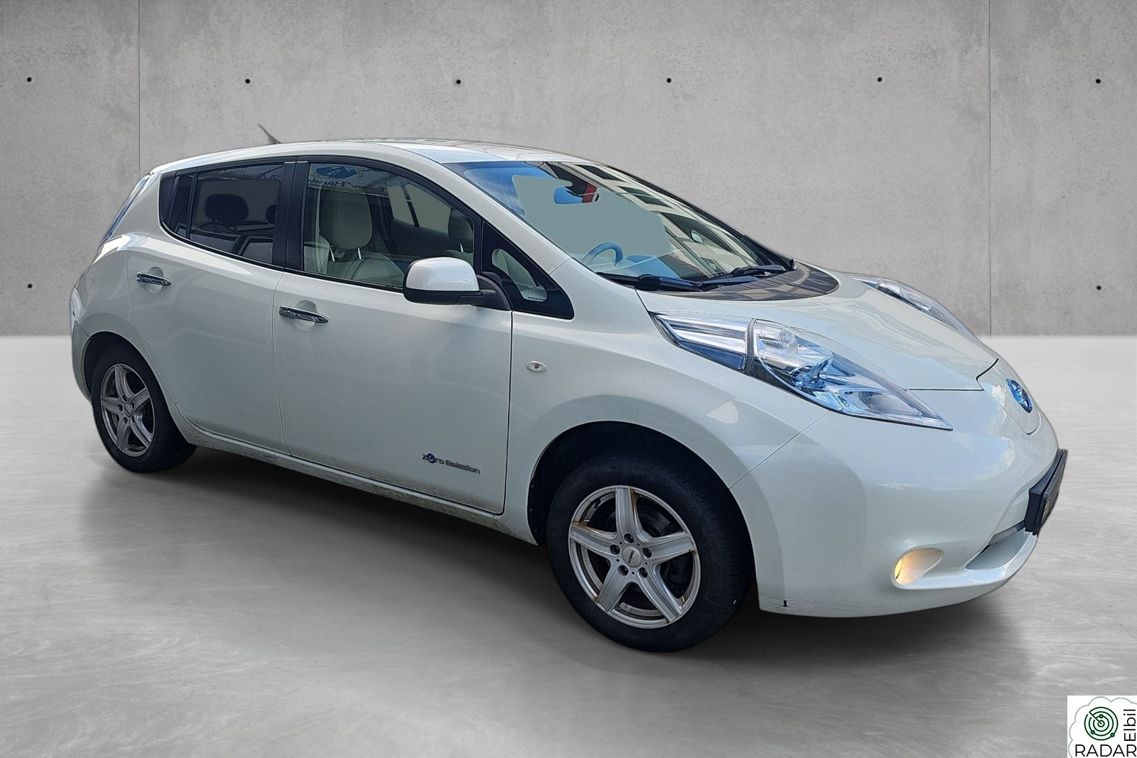 NISSAN LEAF Lav km! Nylig Eu 12.09.2027!