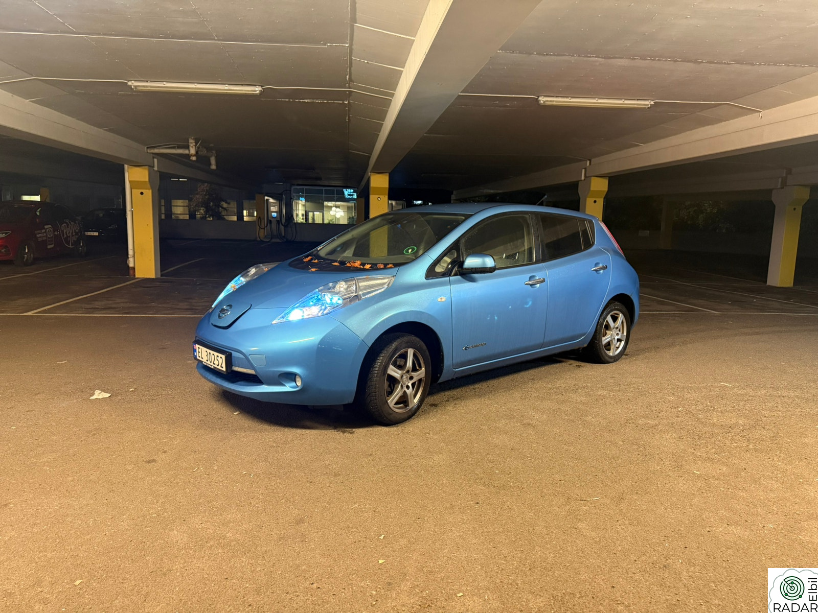 NISSAN LEAF