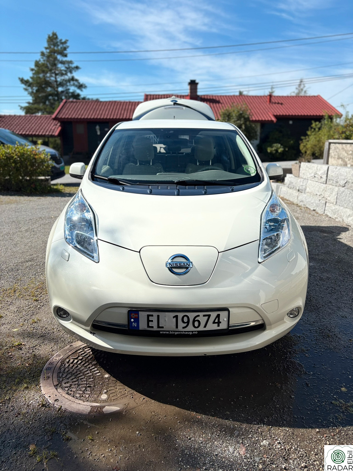 NISSAN LEAF