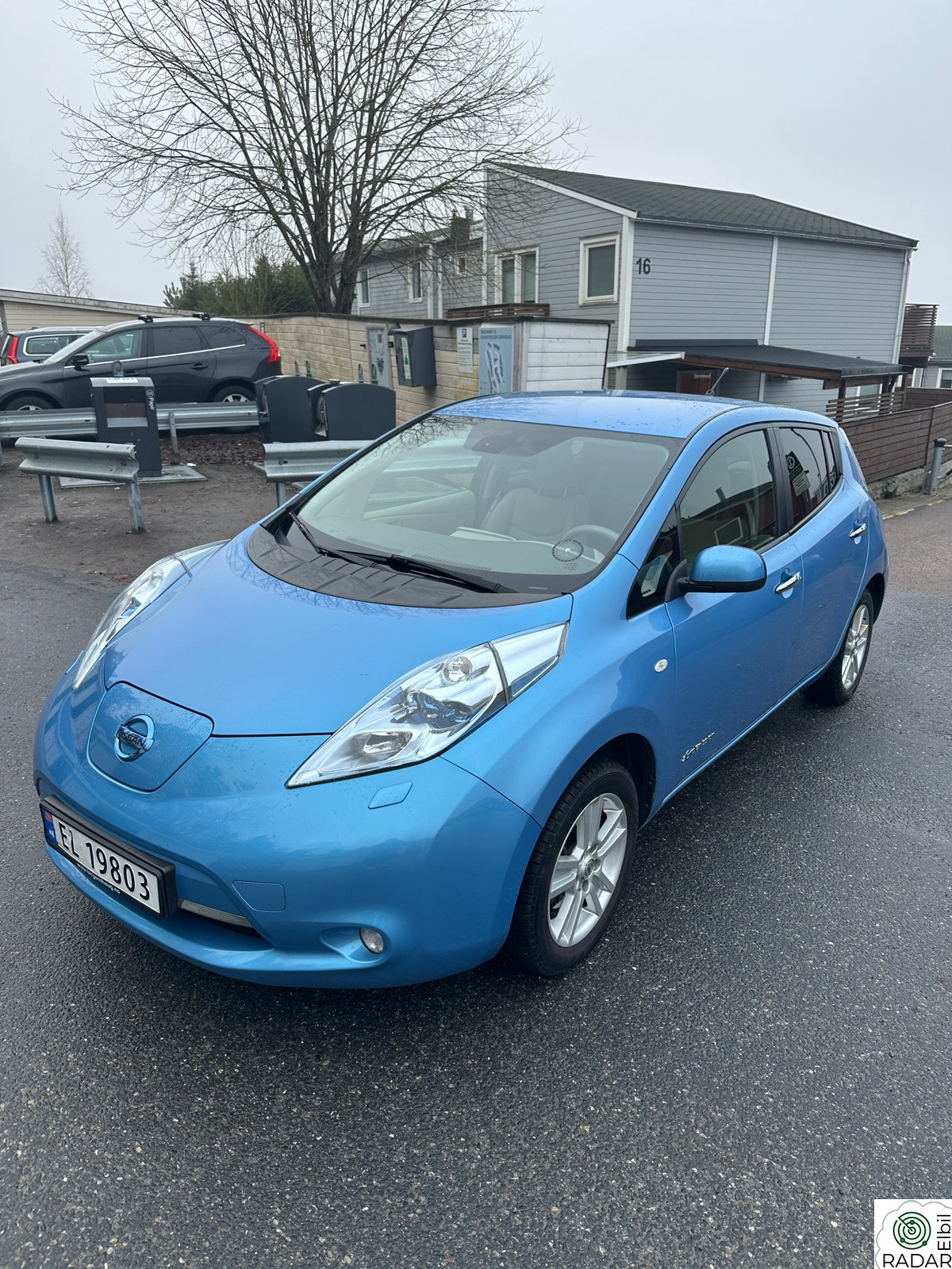 NISSAN LEAF