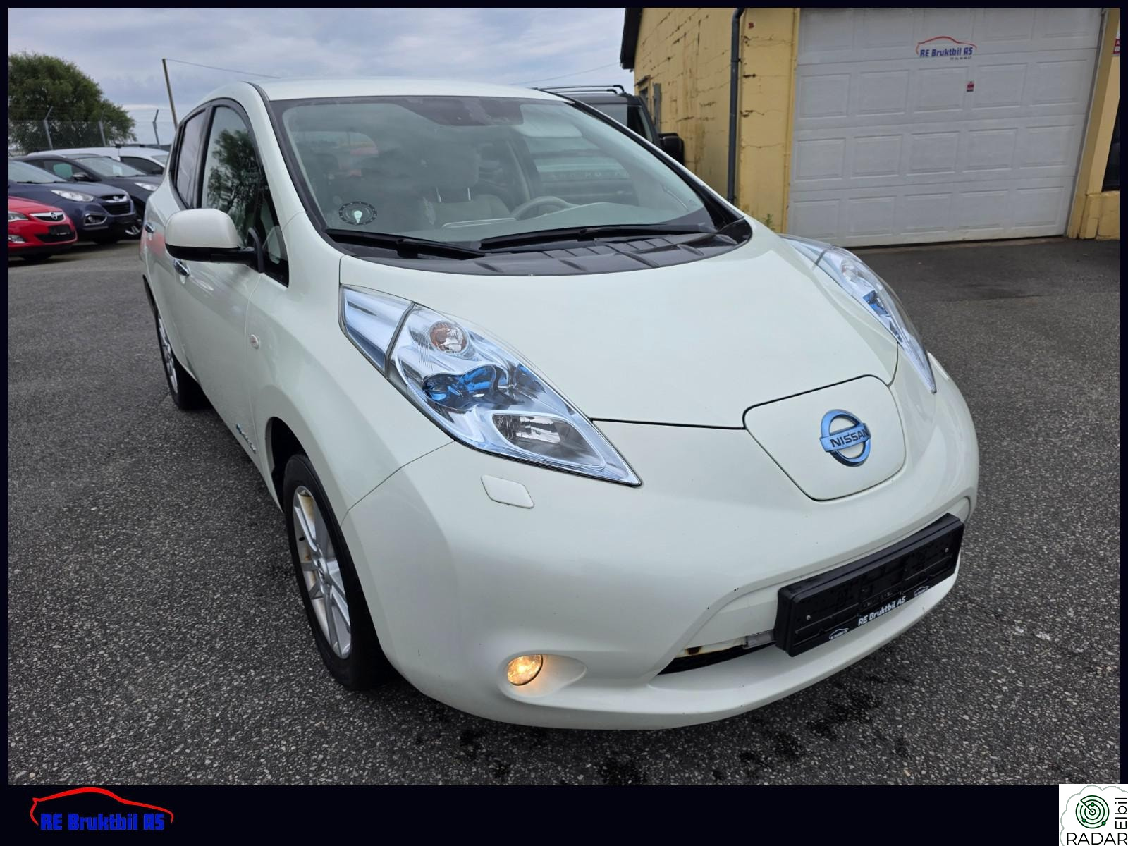 NISSAN LEAF