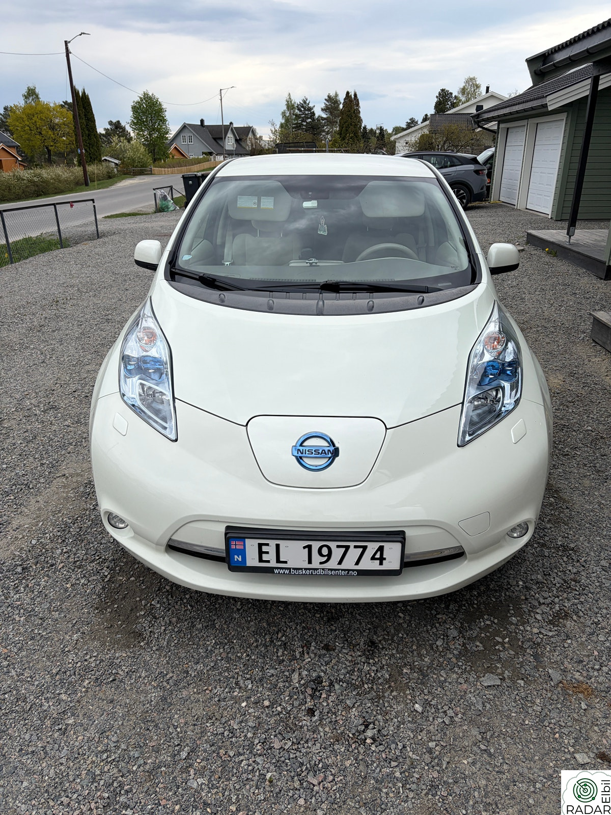 NISSAN LEAF