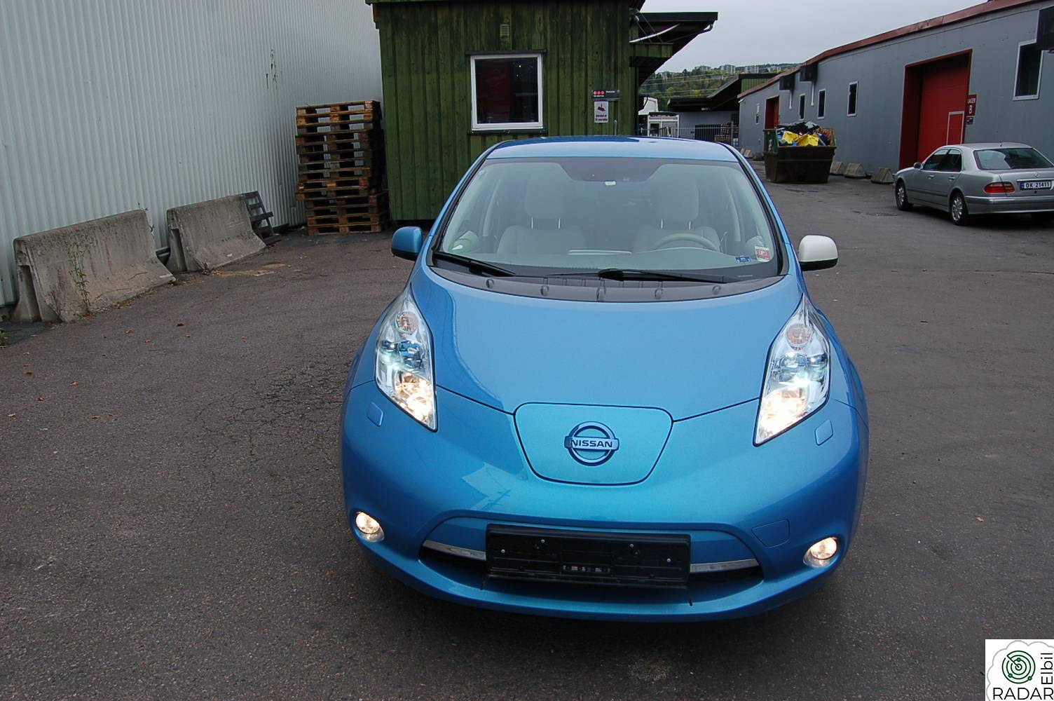 NISSAN LEAF
