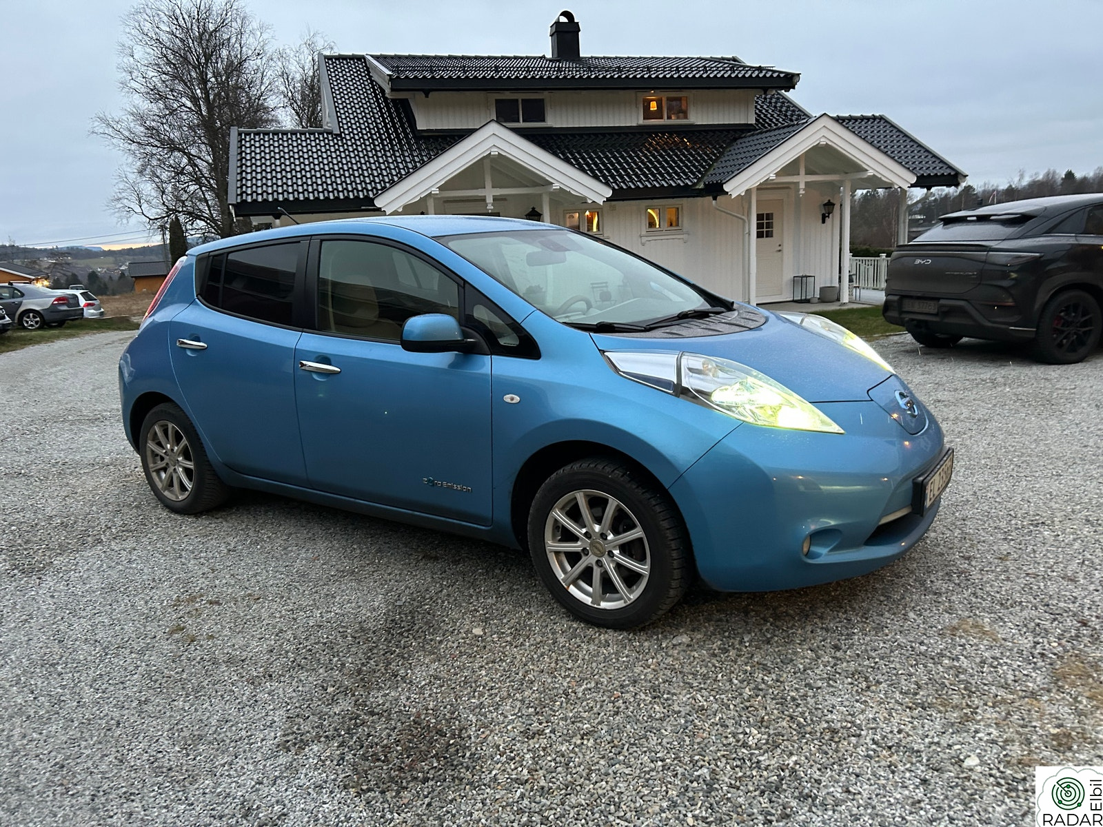 NISSAN LEAF
