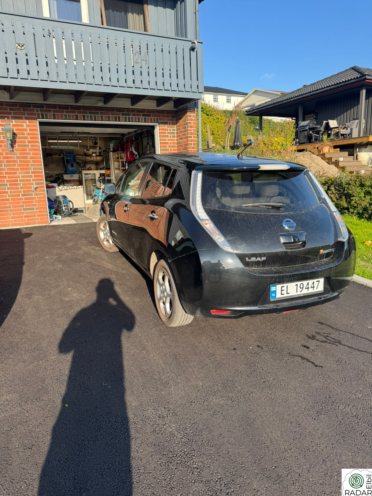 NISSAN LEAF