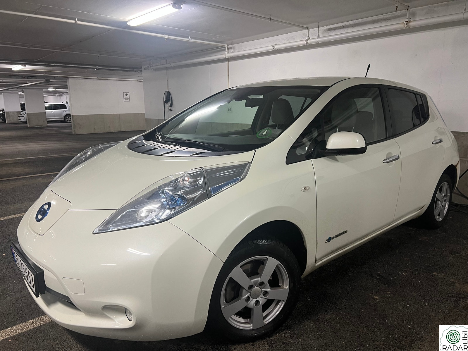 NISSAN LEAF