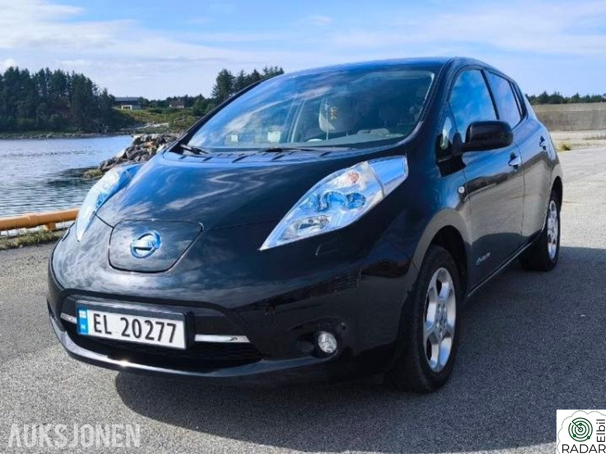 NISSAN LEAF – 24 kWh – 185 000 km – EU til 30.11.2027 - S+V DEKK