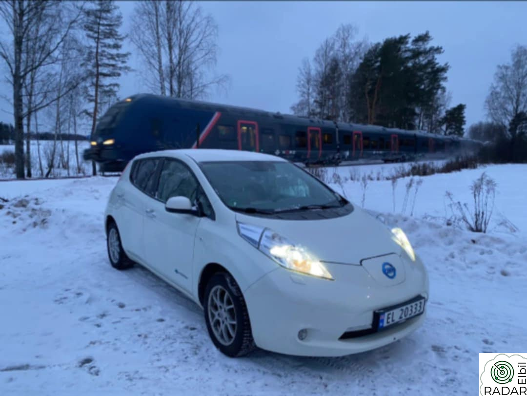 NISSAN LEAF Tekna