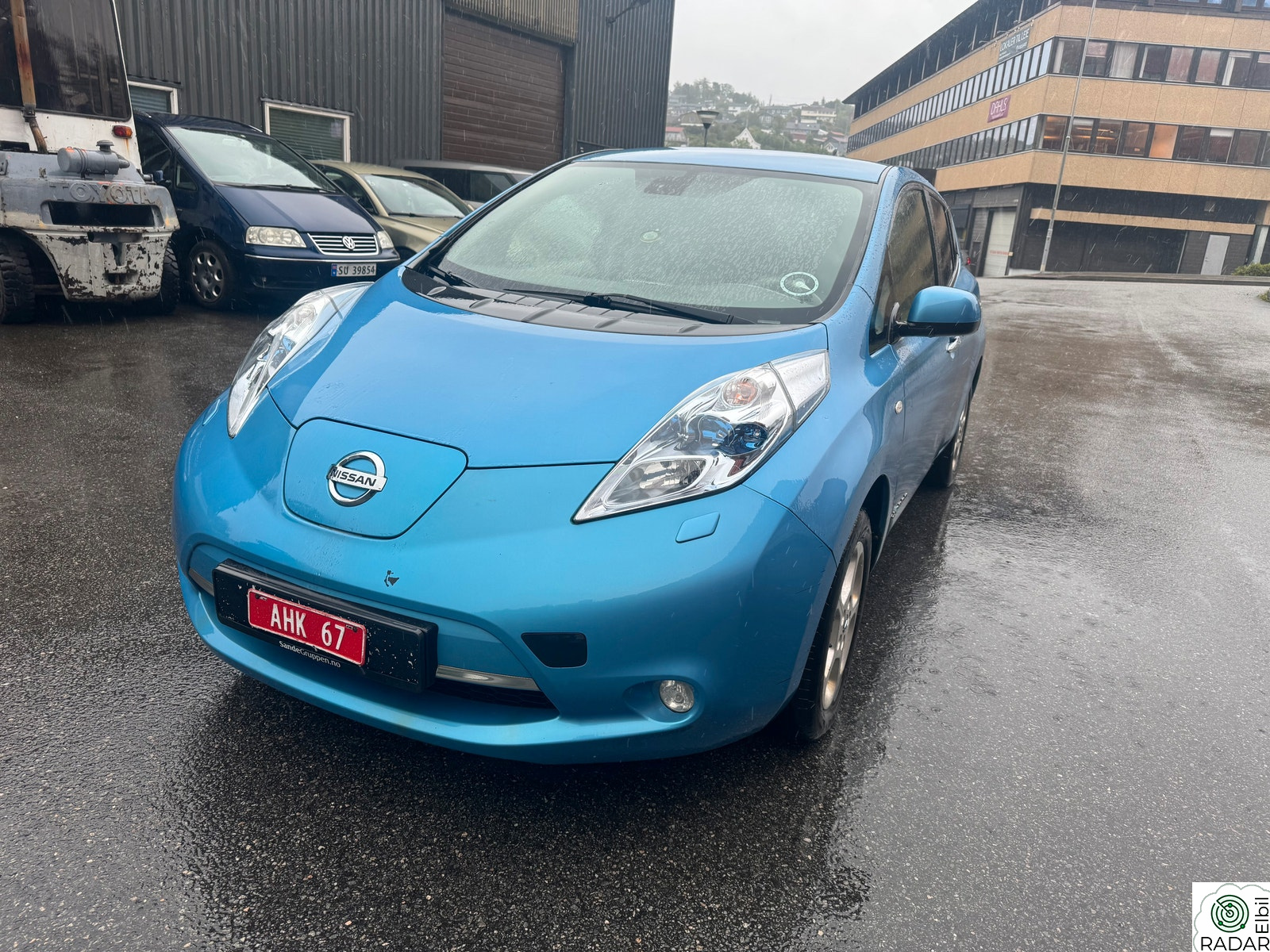 NISSAN LEAF OUTLETVARE