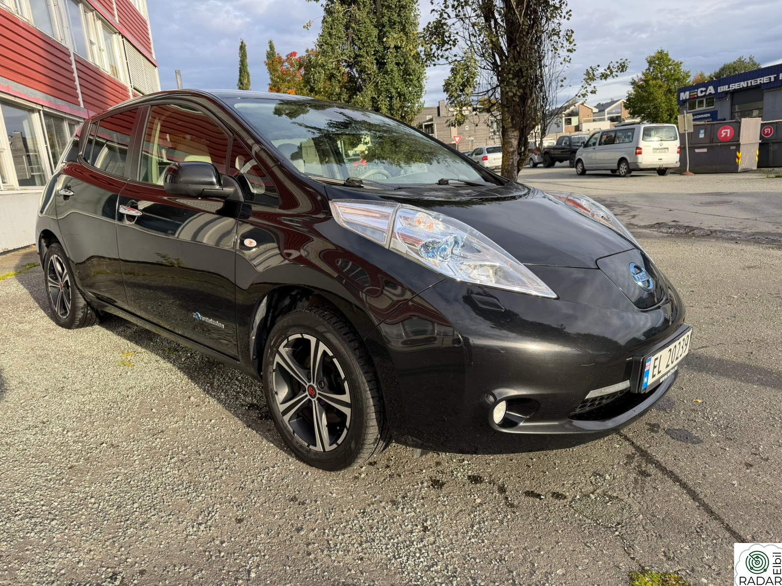 NISSAN LEAF Nylig eu,navi,ryggekamera