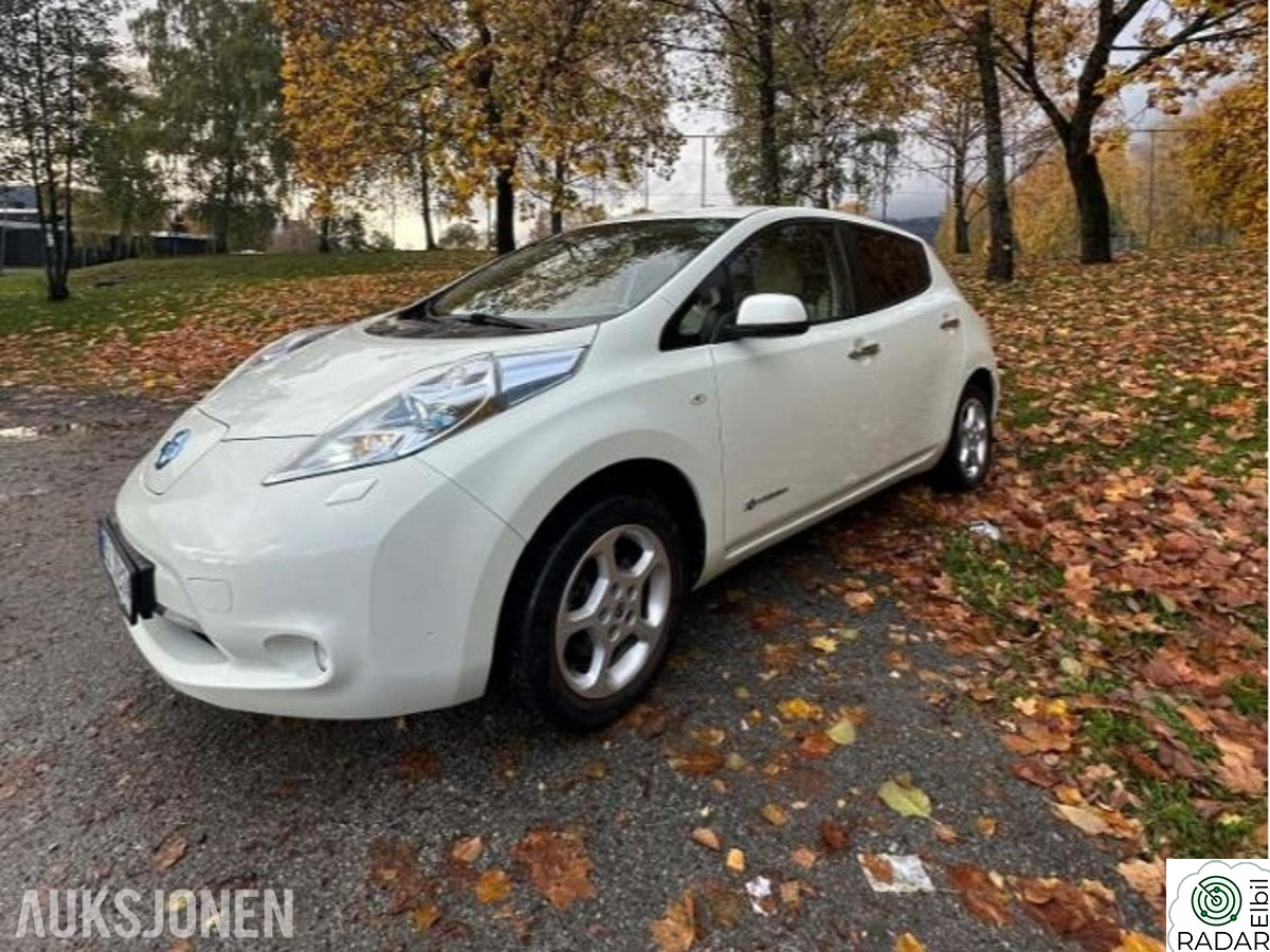 NISSAN LEAF Cruisekontroll, Ryggekamera, Navigasjon, S+V DEKK