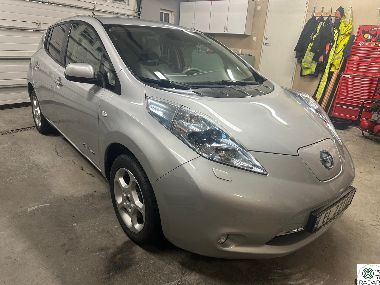 NISSAN LEAF