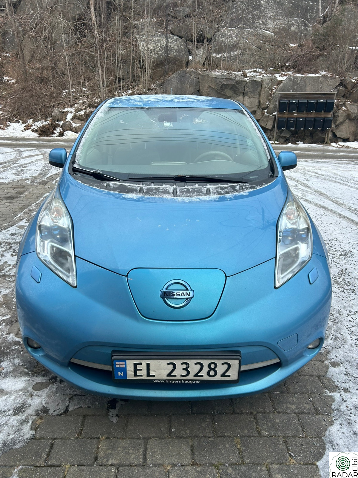 NISSAN LEAF