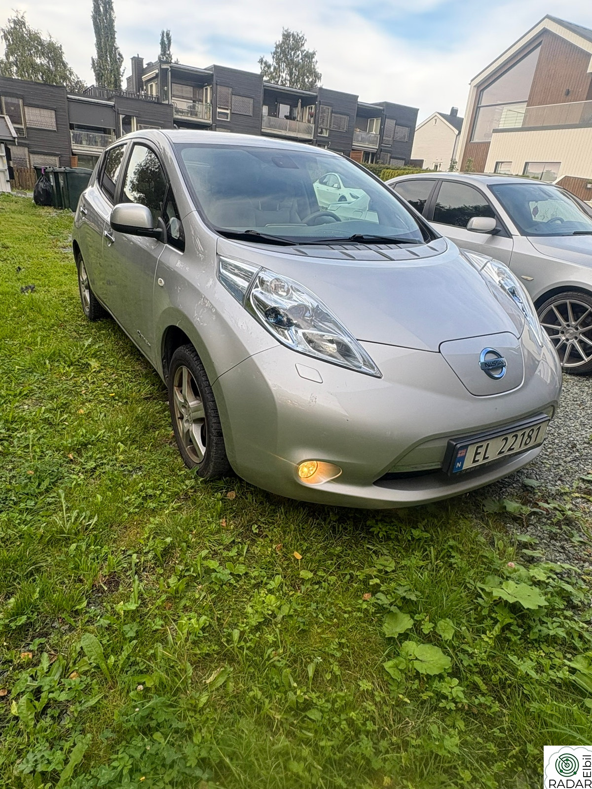 NISSAN LEAF