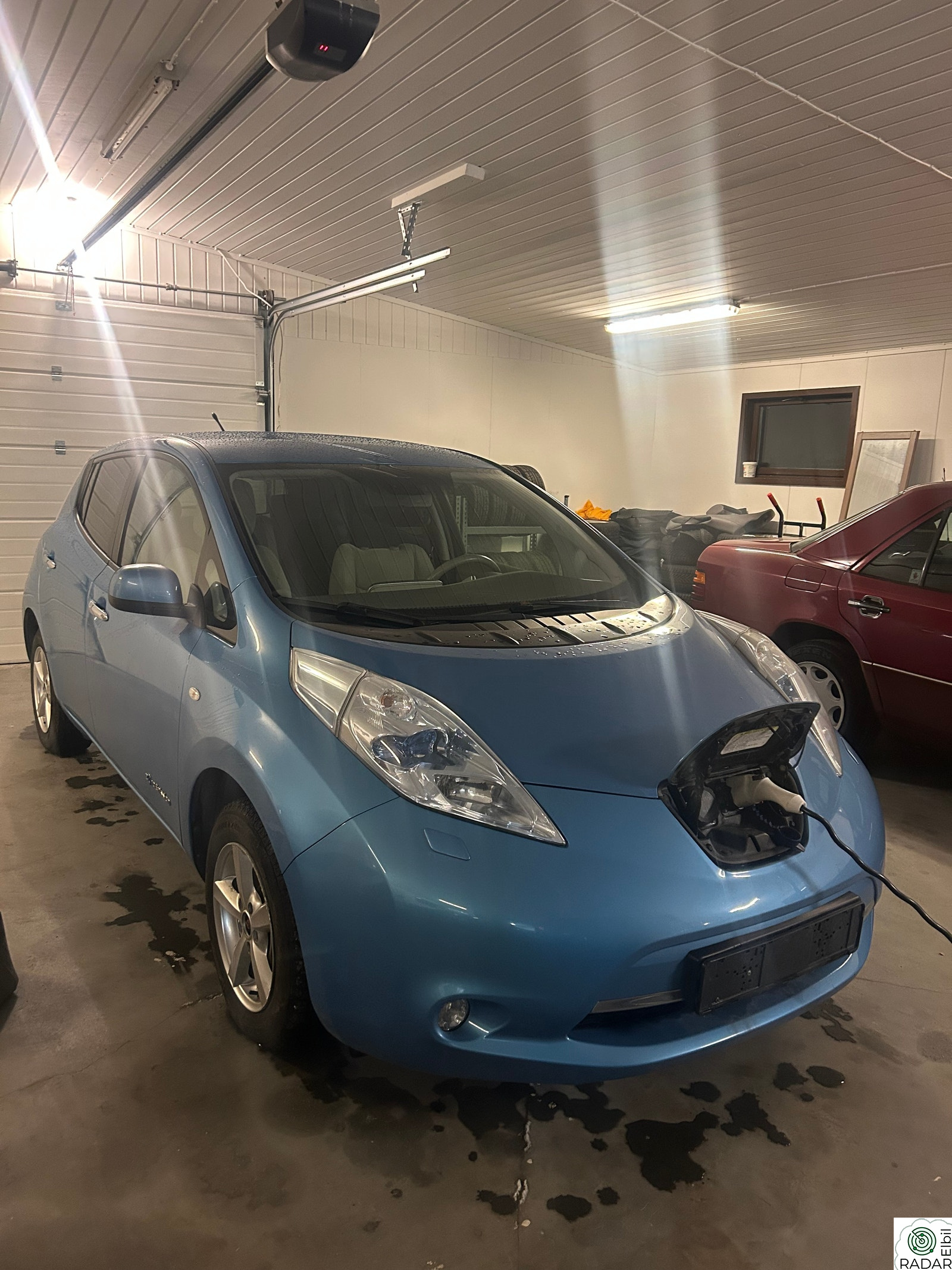 NISSAN LEAF