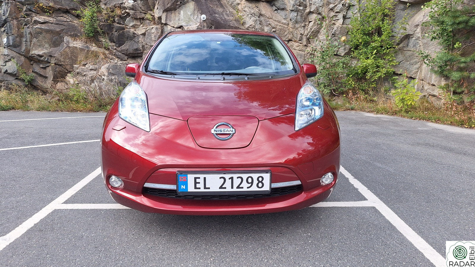 NISSAN LEAF