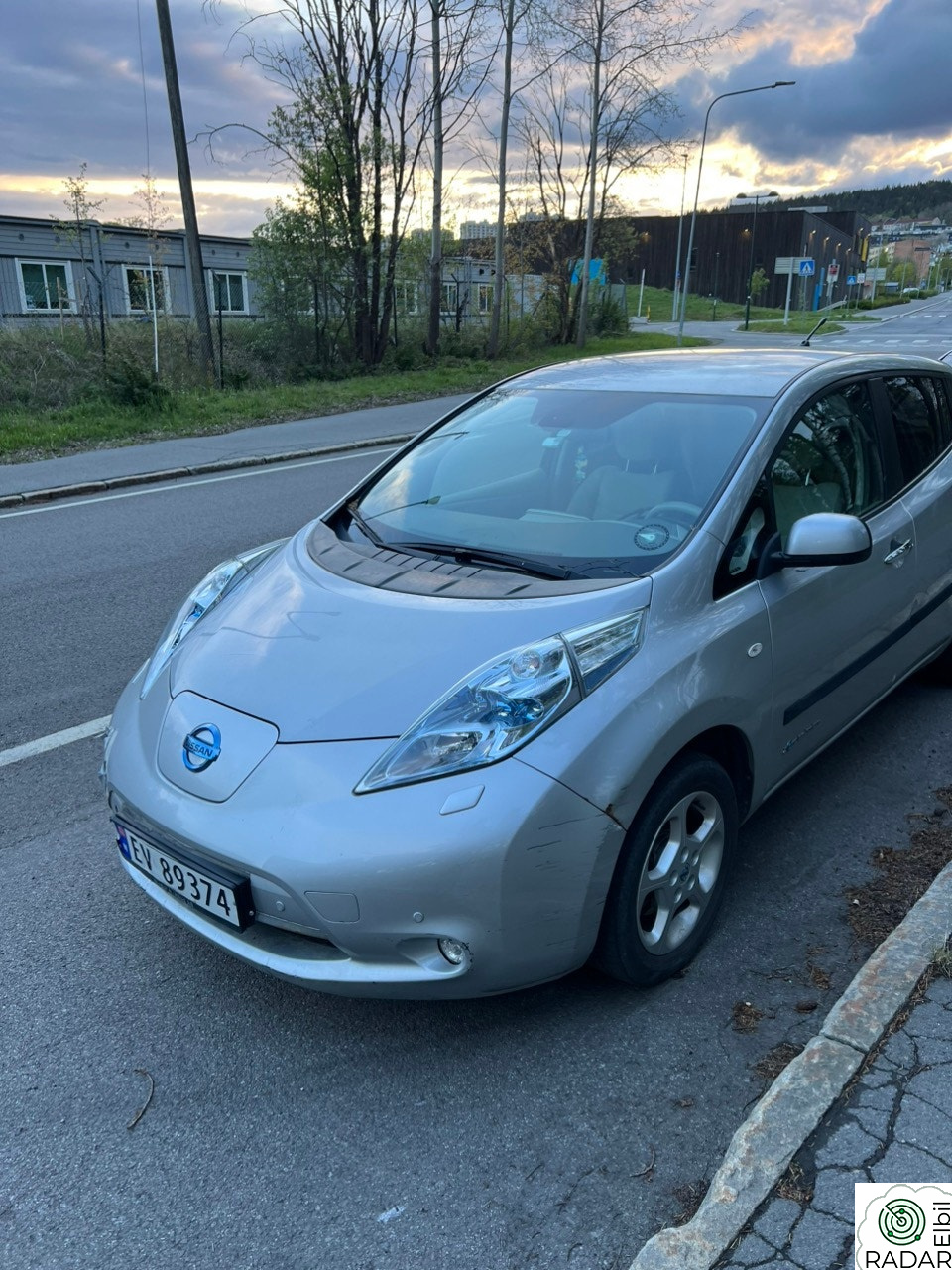 NISSAN LEAF