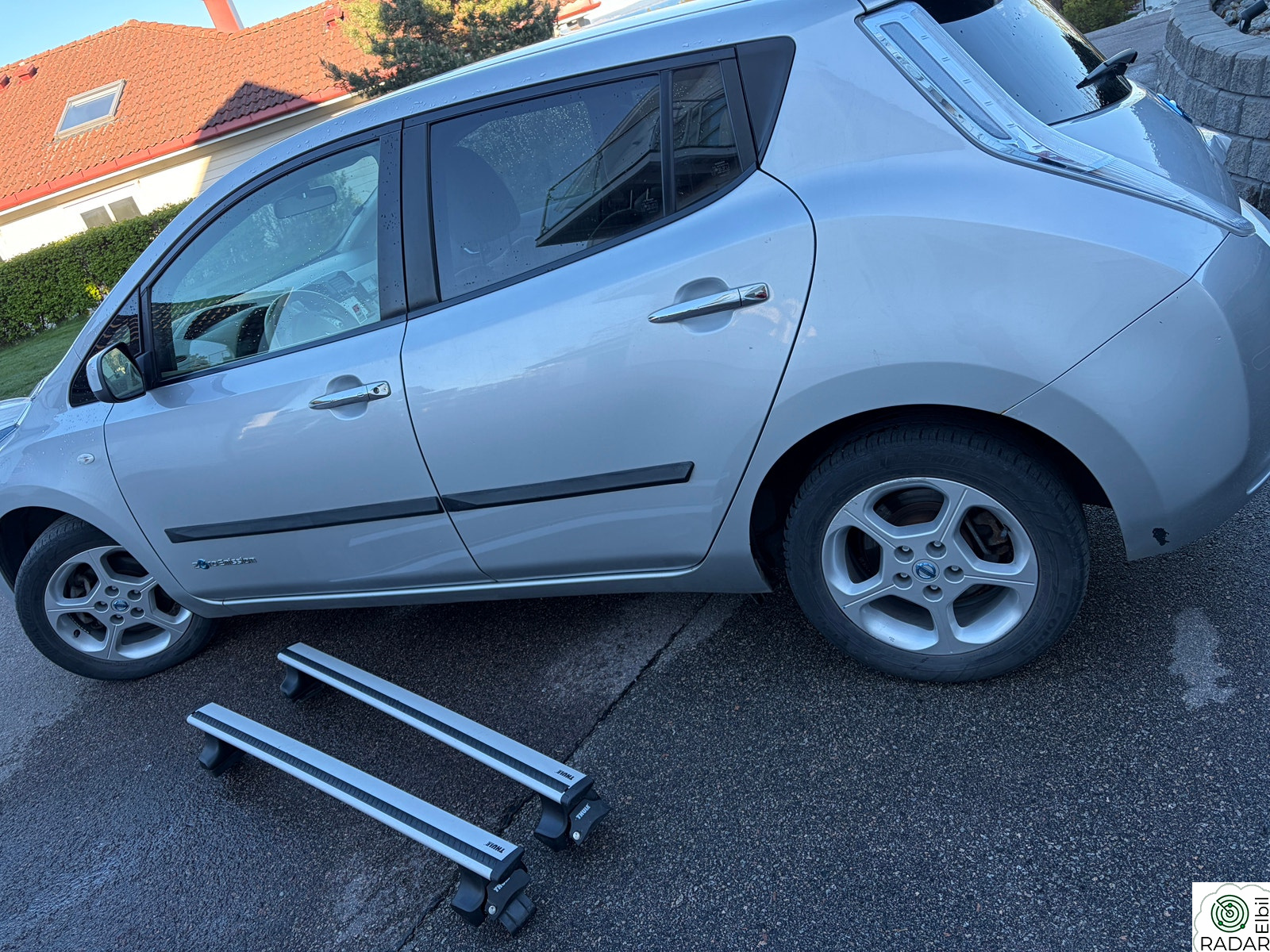 NISSAN LEAF