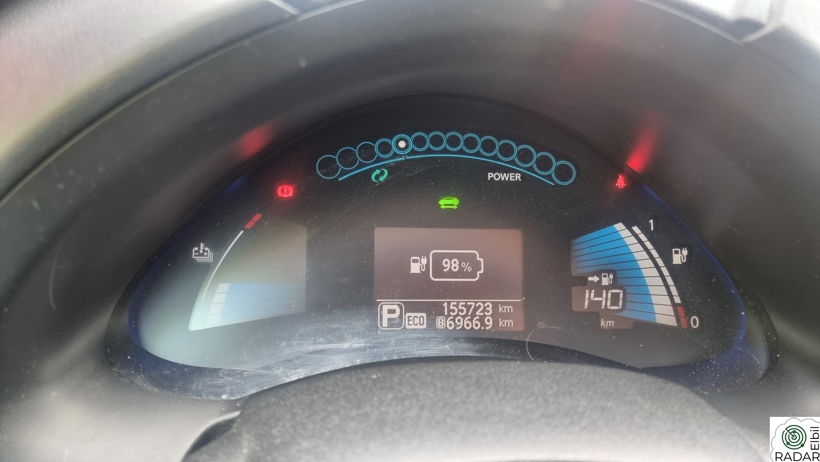 NISSAN LEAF